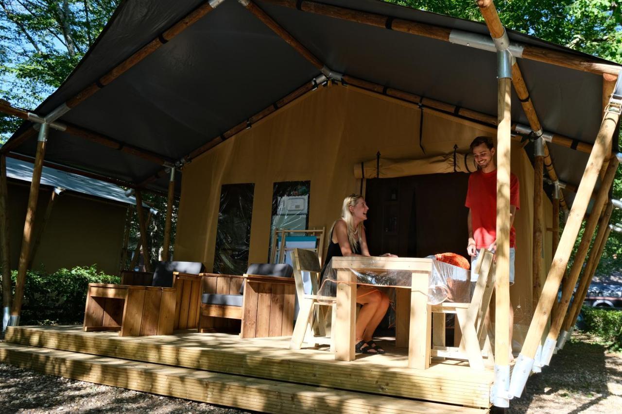 Camping de la Forêt Seasonova Sillé-le-Guillaume Exterior foto